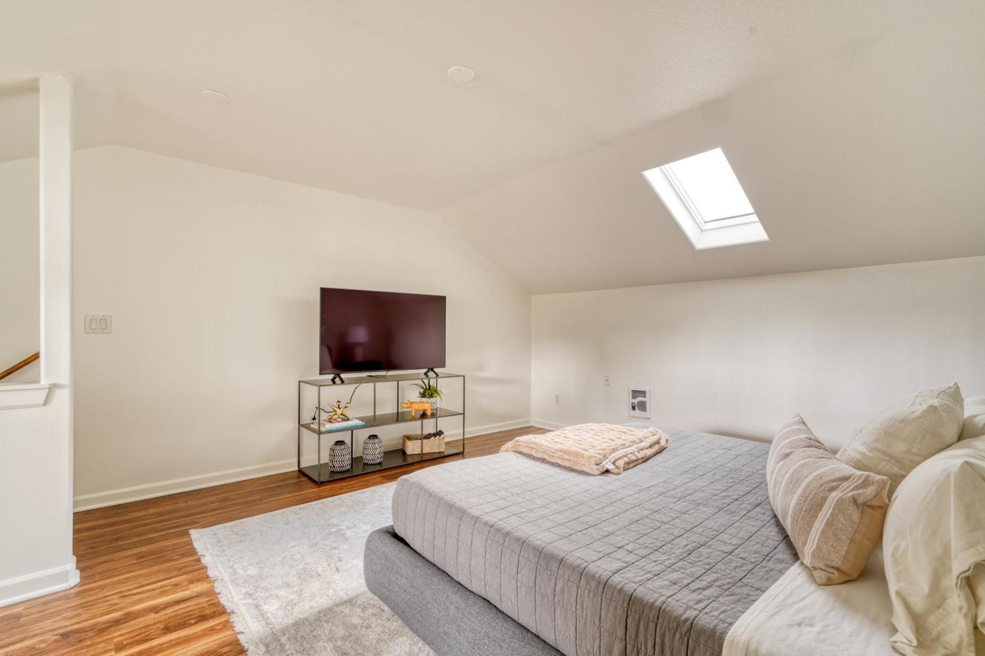Stay Portland - Perfect Portland Farmhouse Loft - Breweries & Bars 外观 照片