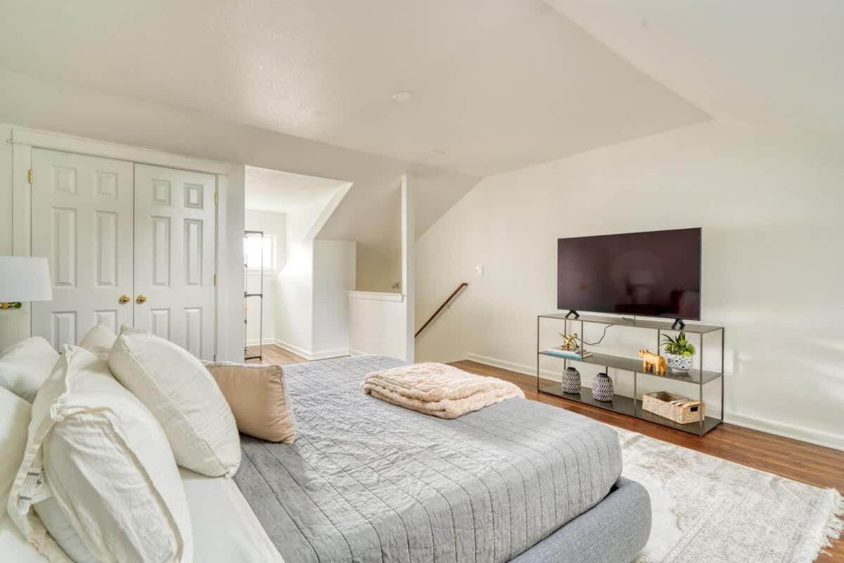 Stay Portland - Perfect Portland Farmhouse Loft - Breweries & Bars 外观 照片